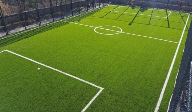 Elbistan'a yeni spor yatırımı! 2 tenis kortu ve futbol sahası yapılacak