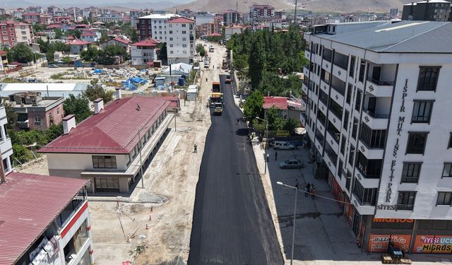 Elbistan’ın Ulaşım Damarı Yenileniyor: Hacı Esat Efendi Caddesi’nde Dev Dönüşüm