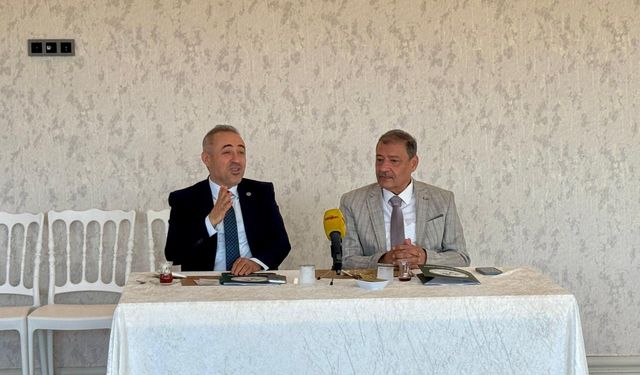 Milletvekili İrfan Karatutlu KİSAM toplantısında şehir vizyonunu değerlendirdi