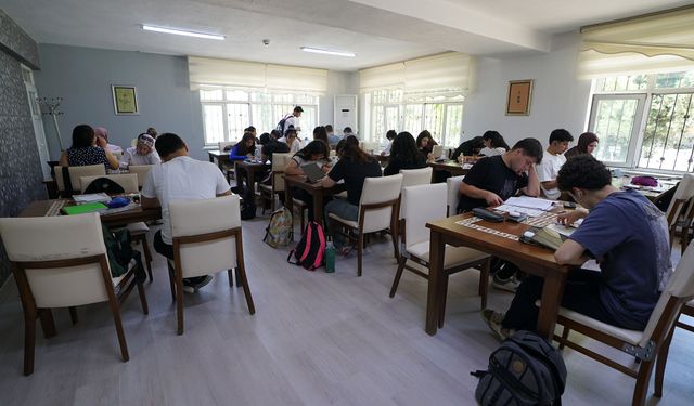 Kahramanmaraş'ta kütüphanelerde sınav mesaisi