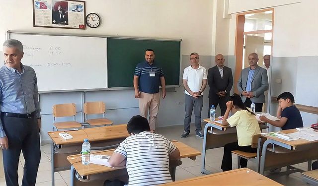 Kahramanmaraş'ın ilk mesleki ortaokulu için sınav yapıldı