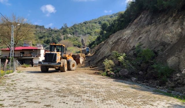 Kahramanmaraş Andırın'da sel sonrası temizlik ve onarım çalışmaları