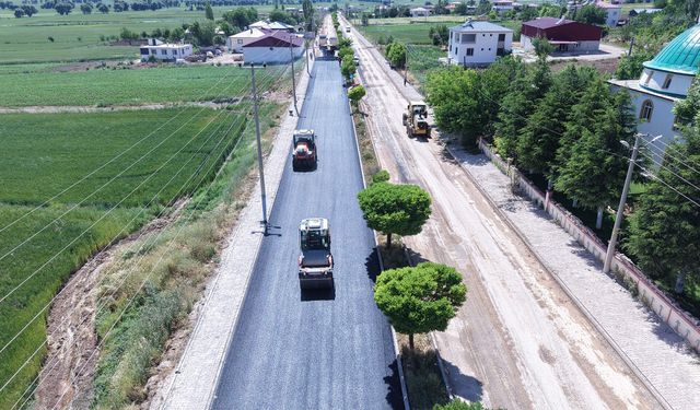Kahramanmaraş Elbistan’da 1,5 Km’lik Yol Baştan Sona Yenileniyor