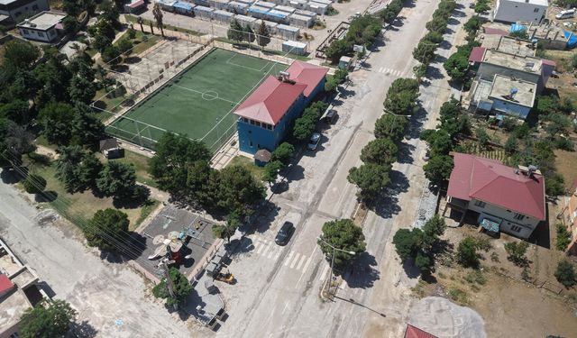 Kahramanmaraş Türkoğlu’nda İstasyon Caddesi Baştan Sona Yenileniyor