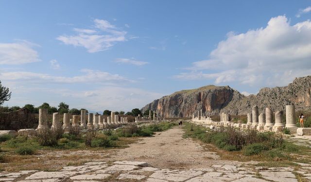 Kahramanmaraşlılar UNESCO Listesindeki Anavarza’yı Keşfediyor