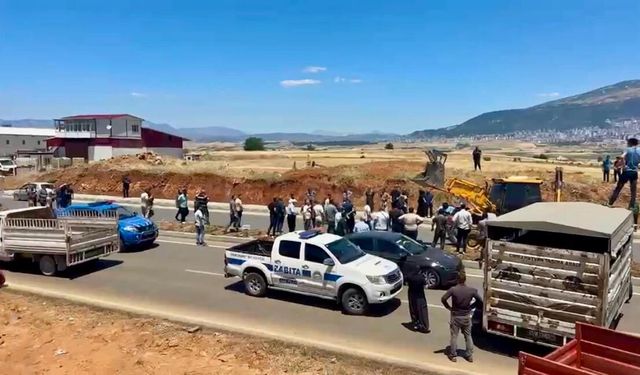 Kahramanmaraş’ta ortalık karıştı: Vatandaşlar yolu trafiğe kapattı