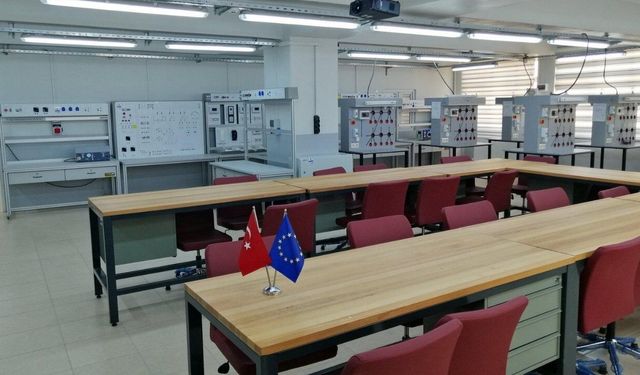 Kahramanmaraş’ta üç ilçeye yeni atölye binaları inşa ediliyor!