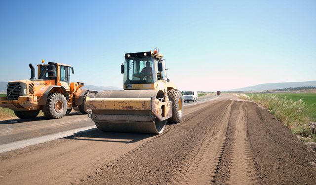 Kahramanmaraş’ta Ulaşım Atağı: Kırsal Yol 16 Metreye Kadar Genişletiliyor