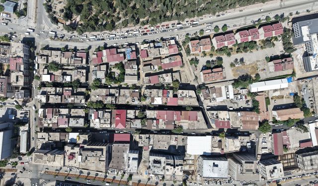 Kahramanmaraş’ta Yol Seferberliği: Menderes Mahallesi Yenileniyor