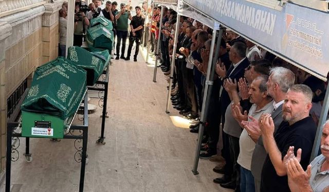 Kahramanmaraş'taki feci yangında ölen 3 kardeş son yolculuğuna uğurlandı