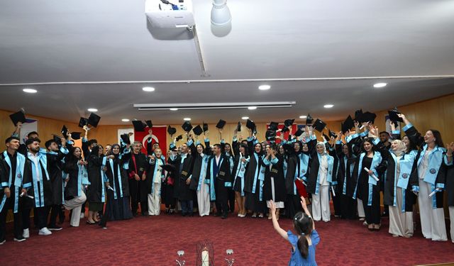 KSÜ Afşin Sağlık Yüksekokulu’nda Mezuniyet Coşkusu Yaşandı