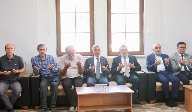 Vali Mükerrem Ünlüer'den Alkış ailesine taziye ziyareti