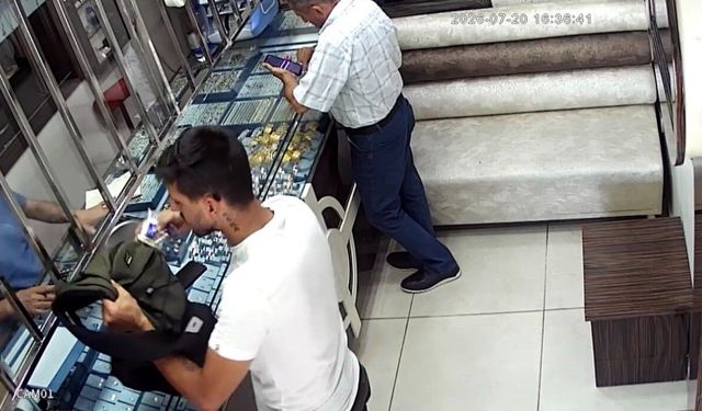 2 milyon 300 bin lira değerindeki altınları alıp sırra kadem bastı