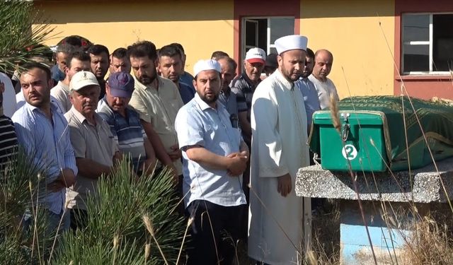 Motosiklet kazasında hayatını kaybeden 22 yaşındaki Mustafa son yolculuğuna uğurlandı