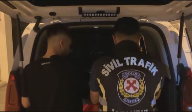 Yol kesen sürücü kamerayı görünce ters yönden kaçtı; 252 bin lira ceza