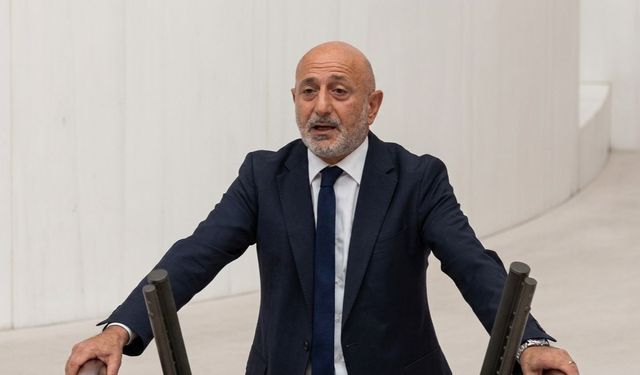 Ali Öztunç TBMM’de tepki gösterdi: “Kahramanmaraş ismiyle derdiniz nedir?”