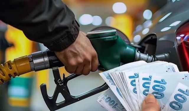 Araç sahiplerini havaya uçuracak haber: Akaryakıta indirim geliyor
