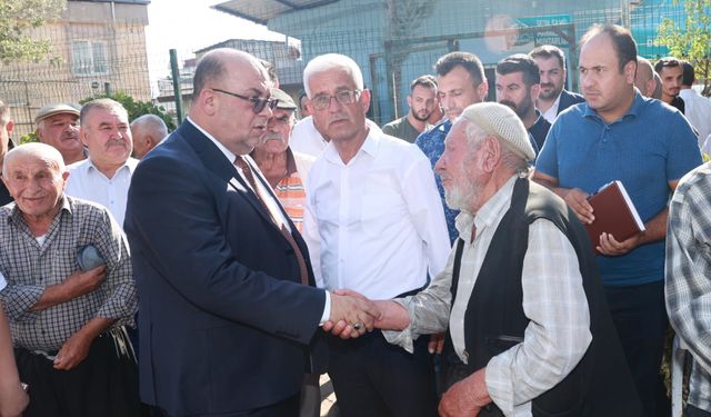 Başkan Akpınar Şeyh Şamil Mahallesi'nde Vatandaşın Taleplerini Dinledi