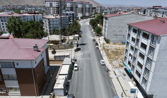 Elbistan Hacı Esat Efendi Caddesi’nde ilk etap tamamladı