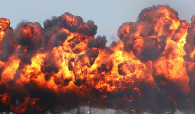 2 tankere füze saldırısı: 1 ölü, 8 yaralı