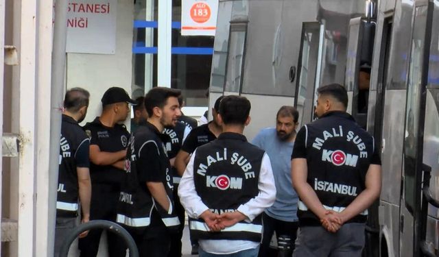 İzmit Belediyesi'ne yönelik operasyonda 20 kişi cezaevine gönderildi