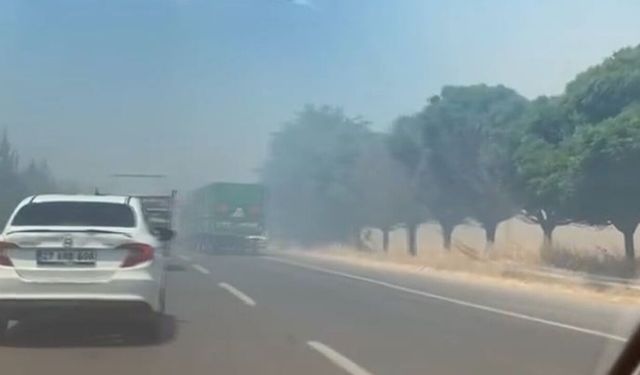 Kahramanmaraş'ta anız yangını trafiği birbirine kattı
