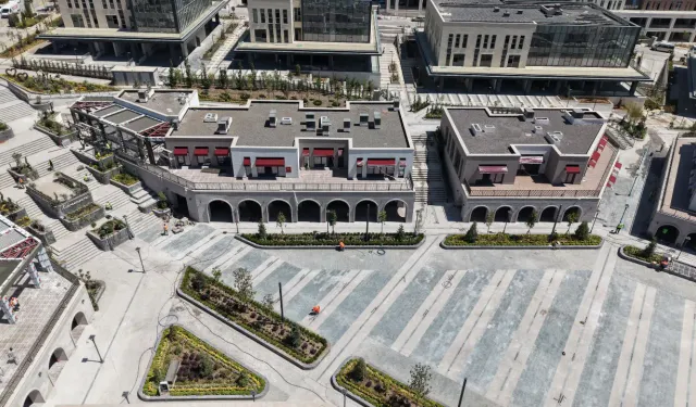 Kahramanmaraş'ta Yeni Kent Meydanı ve 118 Dükkân Açılıyor