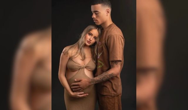 Mason Greenwood Evli Mi? Çocuğu Var Mı, Nişanlısı Harriet Robson Kimdir?