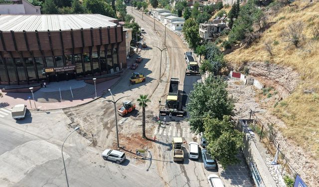Nursultan Nazarbayev Bulvarı baştan aşağı yenileniyor
