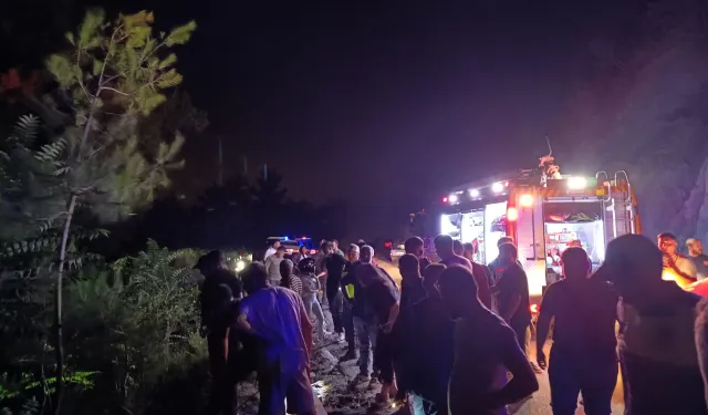 Otomobil Uçuruma Yuvarlandı: 1'i Ağır 5 Kişi Yaralandı