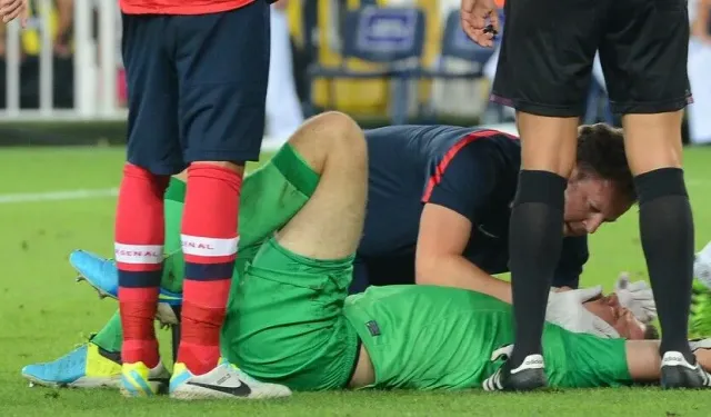 Kaleciler artık bunu yapamayacak! Futbolda zaman geçirmeye karşı yeni kural