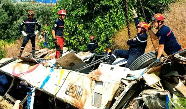 Yolcu otobüsü şarampole yuvarlandı: 25 ölü, 44 yaralı