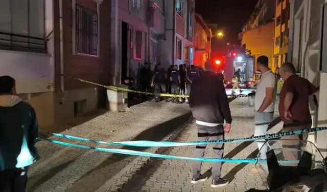 5 katlı binada yangın; 4 kişi dumandan etkilendi
