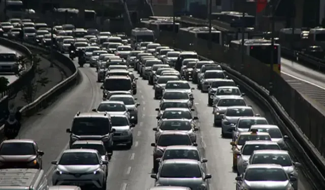 Trafiğe yeni çıkan araç sayısı azaldı: Temmuzda 207 bin 508 araç trafiğe çıktı