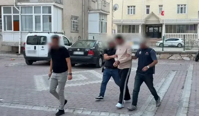 Kırmızı bültenle aranan ter*r şüphelisi, Kırşehir'de yakalandı