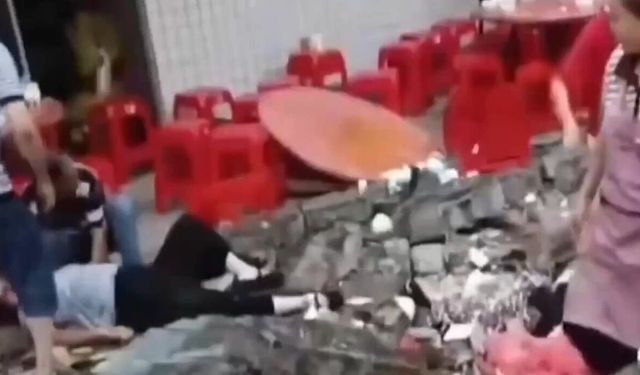 Sel vurdu: 10 kişi hayatını kaybetti