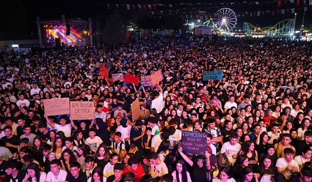 Ağustos Fuarı’nda Semicenk izdihamı! Alan tamamen doldu