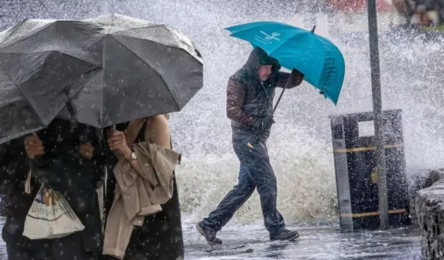 Fırtına ve Sağanak Kapıda! Meteoroloji 59 İli Tek Tek Uyardı