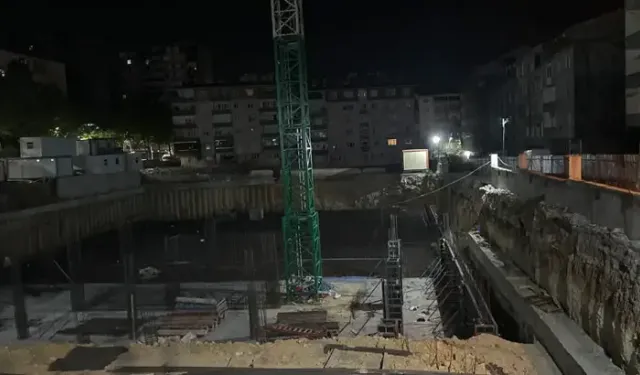İnşaatta toprak kayması meydana geldi; sokak kapatıldı