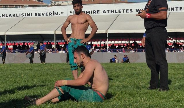 Kahramanmaraşlı milli güreşçi Halil Gökdeniz dünya ikincisi oldu