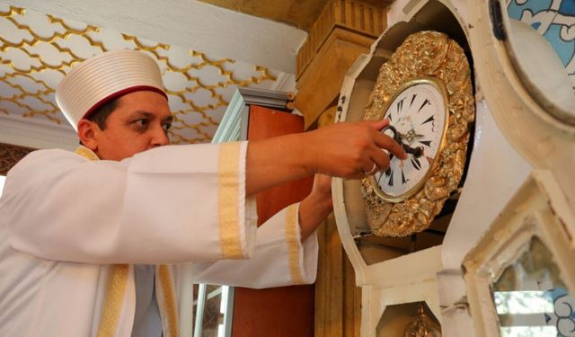 Kahramanmaraş’ta 97 yıllık tarihi saat çalışıyor