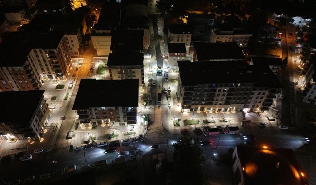 Kahramanmaraş'ta asfalt seferberliği sürüyor