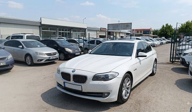 Kahramanmaraş'ta lüks otomobil icradan 1 milyon 450 bin TL'ye satılık