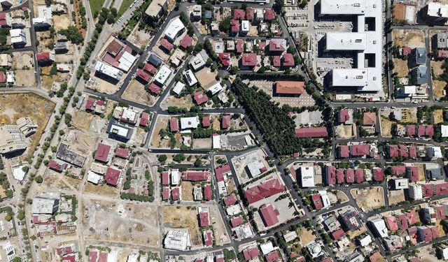 Kahramanmaraş'ta yeni haftada 3 ilçe 20 noktada asfalt mesaisi