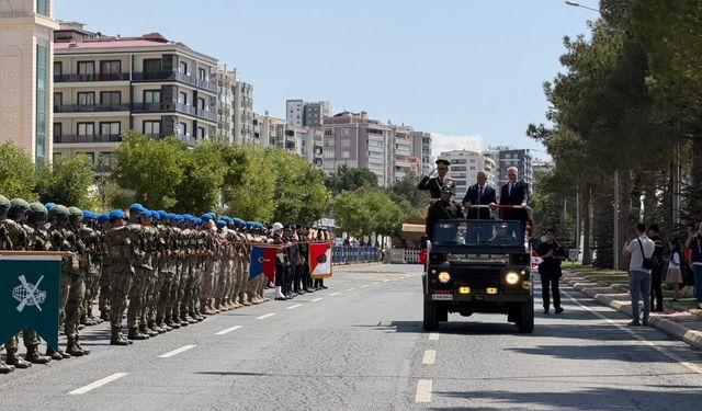Kahramanmaraş’ta Zafer Bayramı’nın 104. yılına görkemli kutlama