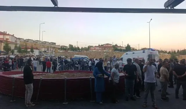Maden ocağında tavan çöktü: 1 ölü, 19 yaralı