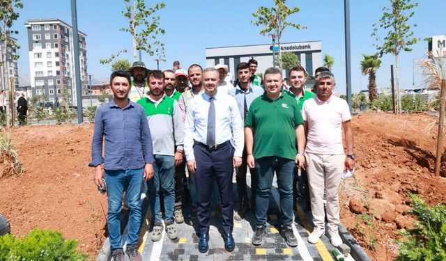 Onikişubat Belediye Başkanı Hanifi Toptaş'tan park incelemeleri