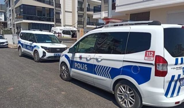 Polis memuru, 3 gün önce taşındığı evinde ölü bulundu