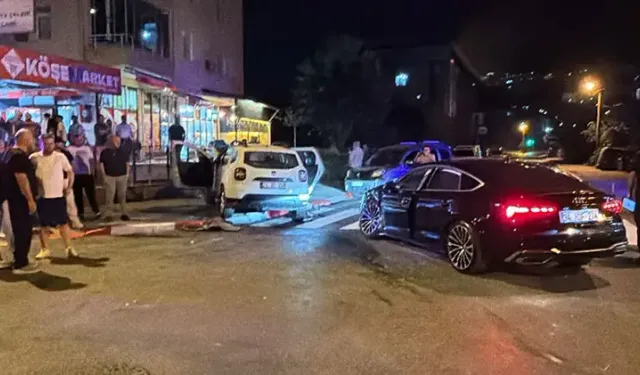 Sivil polis aracı kazaya karıştı: 1’i komiser 2 polis yaralandı