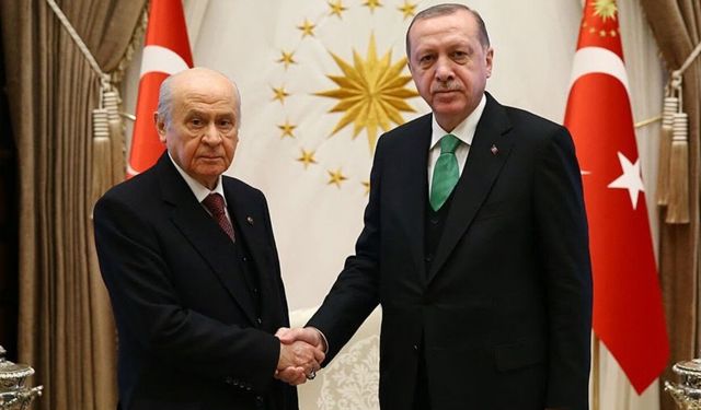Tarihçi Yazar Mustafa Akpınar’dan dikkat çeken analiz: Cumhur İttifakı neden devam etmelidir?